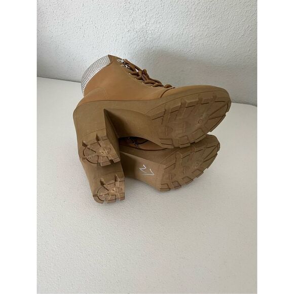 Sugar Woman Tan Block Heels Boots, Size 8.5 - Picture 9 of 9